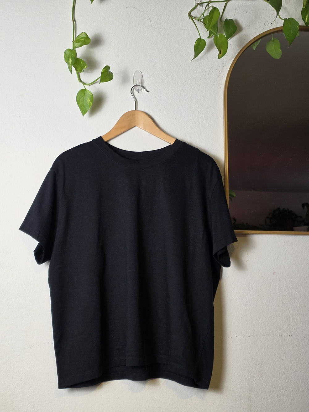 H&M Black Short Sleeve Crew Neck Tee Minimalist Cotton